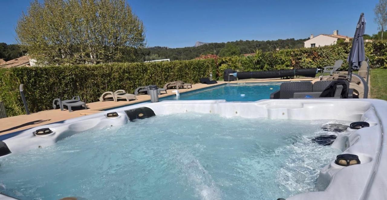 Appart. 4 Pers A 6 Kms De Cassis Avec Acces Piscine 로크포르라베둘 외부 사진